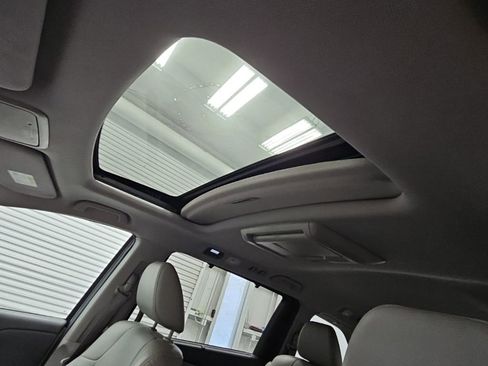 Used 2014 Honda Odyssey EX-L image 27