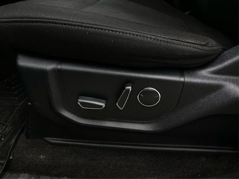 Used 2018 Ford F150 XLT w/ Equipment Group 302A Luxury AWD/4WD image 23