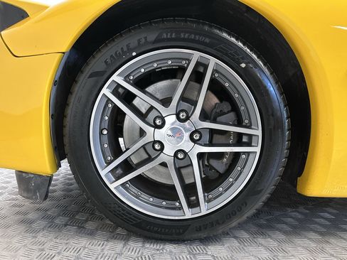 Used 2004 Chevrolet Corvette Convertible w/ Preferred Equipment Group image 22