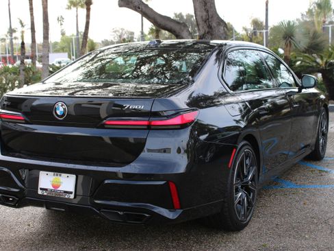 Used 2023 BMW 760i xDrive image 6