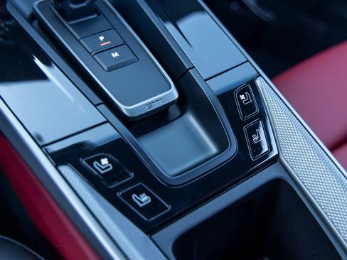 Certified 2026 Porsche 911 Carrera image 39