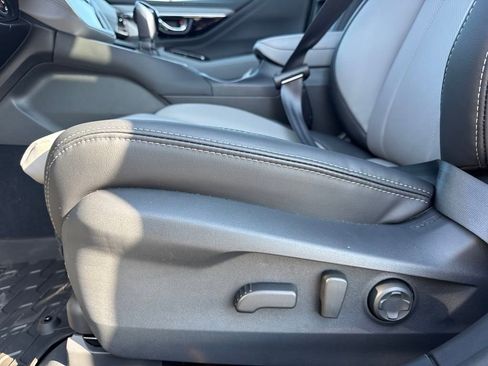 New 2025 Subaru Outback Limited w/ Popular Package #2 image 16