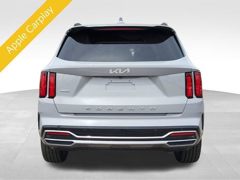 Certified 2022 Kia Sorento SX AWD/4WD image 3