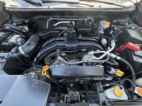 Used 2019 Subaru Crosstrek 2.0i AWD/4WD image 22