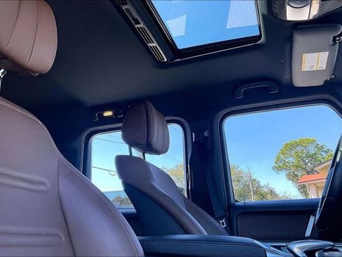 Used 2021 Mercedes-Benz G 550 image 28