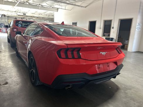 Used 2024 Ford Mustang Premium image 3