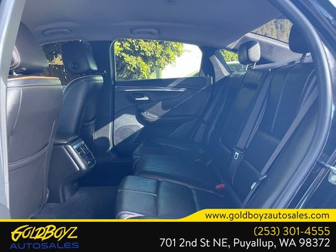 Used 2018 Chevrolet Impala Premier FWD image 16