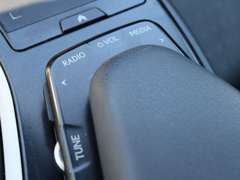 Used 2022 Lexus UX 200 image 15