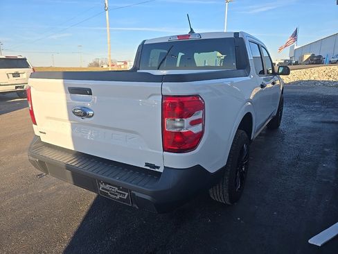 Used 2022 Ford Maverick XL image 9