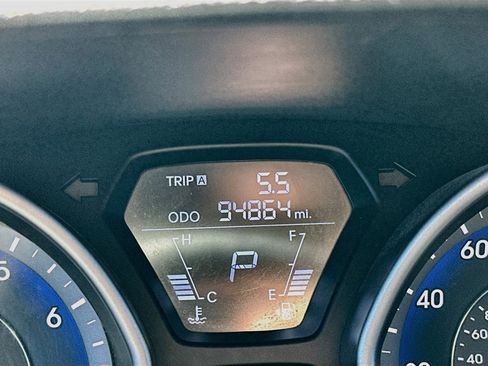 Used 2013 Hyundai Elantra Limited FWD image 18