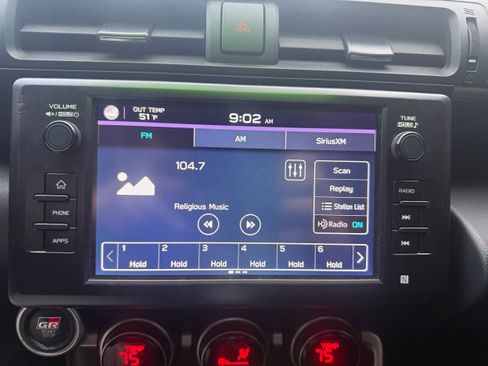 Used 2022 Toyota GR86 Base image 22