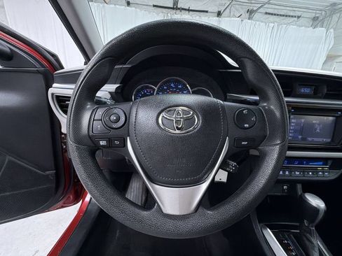 Used 2016 Toyota Corolla LE FWD image 19