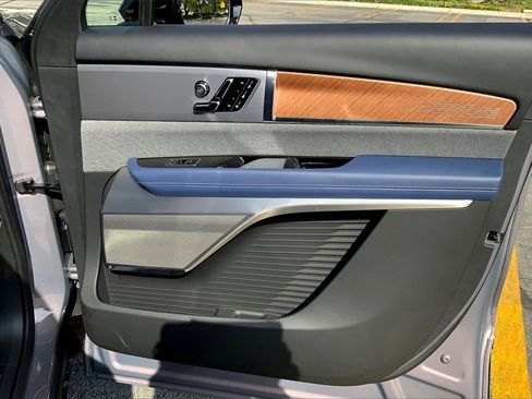 New 2026 Cadillac Vistiq Premium Luxury image 35