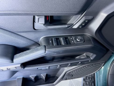 Used 2025 Toyota 4Runner TRD Off-Road Premium AWD/4WD image 14