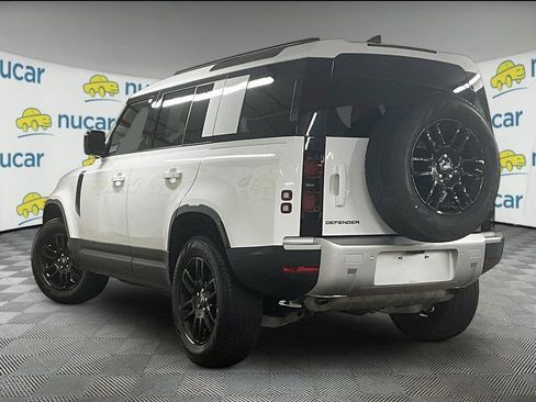 Used 2025 Land Rover Defender 110 S AWD/4WD image 4