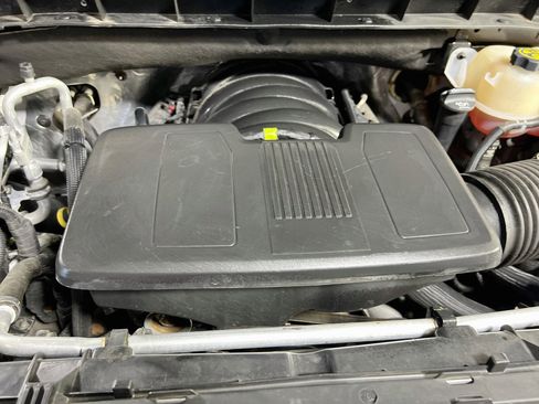 Used 2023 Chevrolet Silverado 1500 RST w/ Redline Edition AWD/4WD image 30