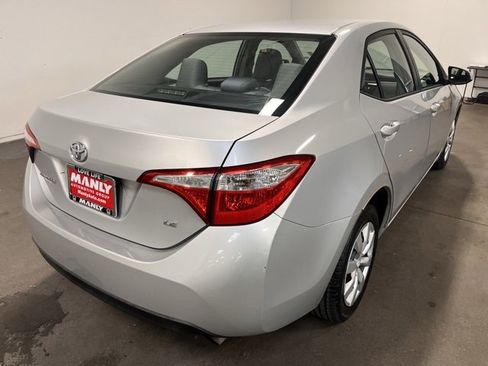 Used 2015 Toyota Corolla L image 3