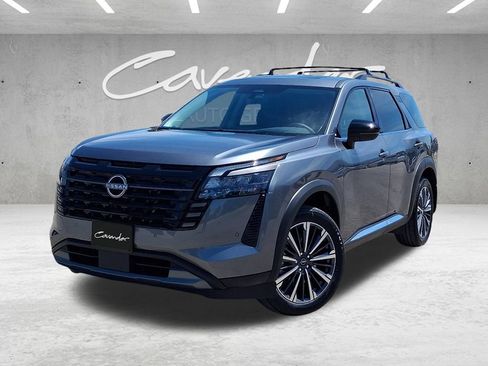 New 2026 Nissan Pathfinder Platinum FWD image 1