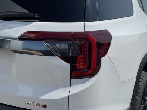 Used 2022 GMC Acadia AT4 AWD/4WD image 5