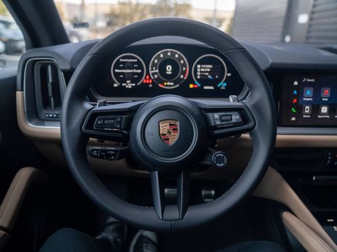 New 2026 Porsche Cayenne S AWD/4WD image 13