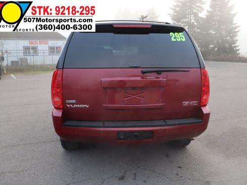 Used 2007 GMC Yukon SLT w/ SLT Preferred Equipment Group image 6