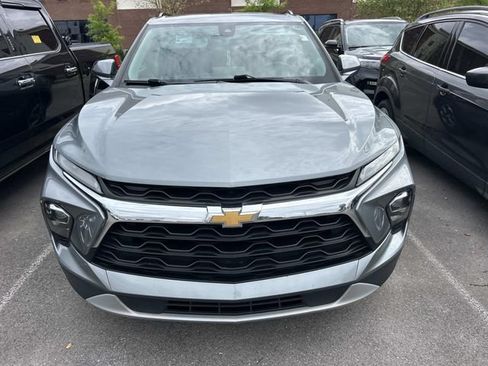 Used 2023 Chevrolet Blazer LT w/ Convenience Package FWD image 2