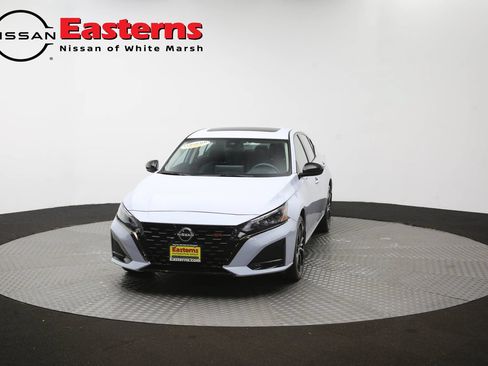 Used 2023 Nissan Altima 2.5 SR AWD/4WD image 54