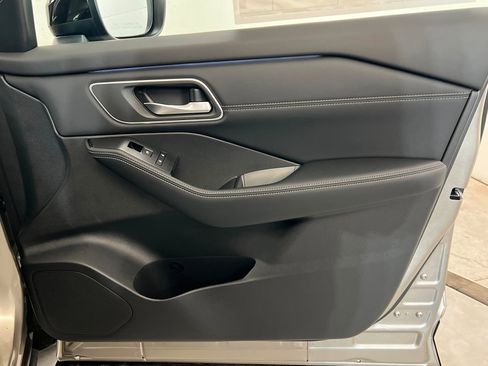 New 2026 Nissan Rogue Platinum w/ Tech Package image 23