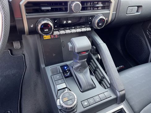New 2025 Toyota Tacoma TRD Off-Road w/ TRD Off Road Premium Package AWD/4WD image 24