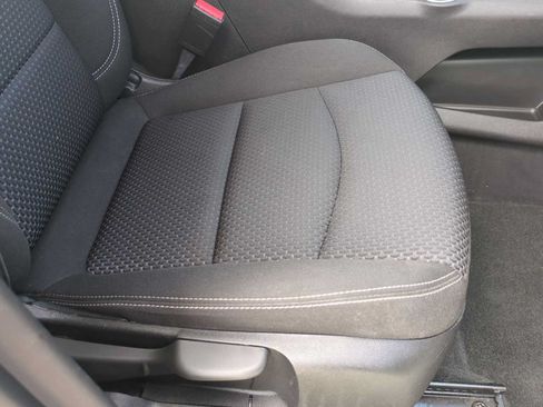 Used 2024 GMC Terrain SLE FWD image 27