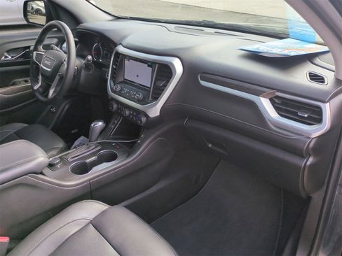 Certified 2019 GMC Acadia SLT image 32
