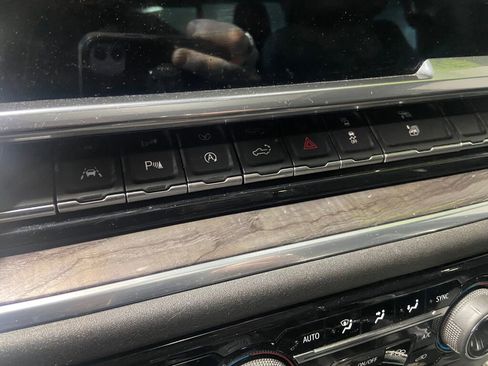 Used 2023 Chevrolet Silverado 1500 LTZ w/ LTZ Premium Package image 20