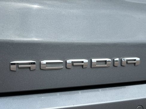 Used 2020 GMC Acadia Denali w/ Technology Package AWD/4WD image 26