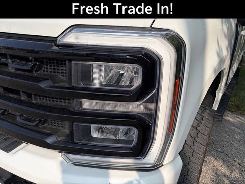 Used 2024 Ford F250 Lariat w/ Black Appearance Package AWD/4WD image 4