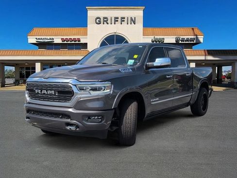 Used 2022 RAM 1500 Limited w/ Body Color Bumper Group AWD/4WD image 11