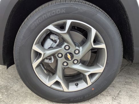 New 2026 Chevrolet Trax LT w/ Driver Confidence Package image 30