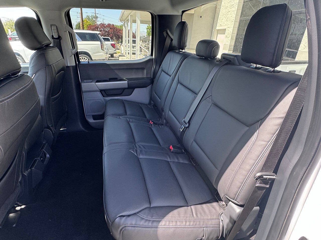 Used 2024 Ford F250 XLT w/ FX4 Off-Road Package AWD/4WD image 20
