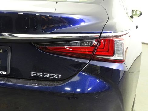 Used 2022 Lexus ES 350 w/ Premium Package image 43