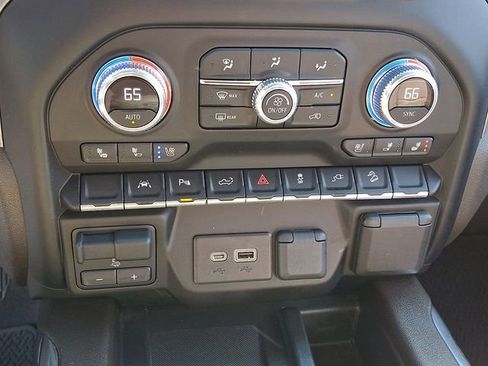 Used 2022 GMC Sierra 1500 Denali w/ Driver Alert Package II image 16