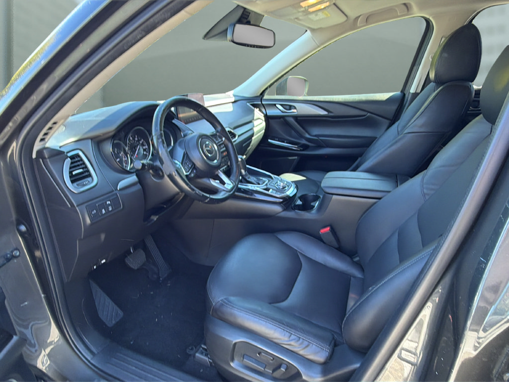 Used 2020 MAZDA CX-9 Touring w/ Touring Premium Package FWD image 9