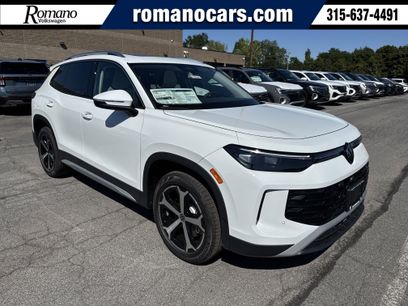 New 2025 Volkswagen Tiguan SE