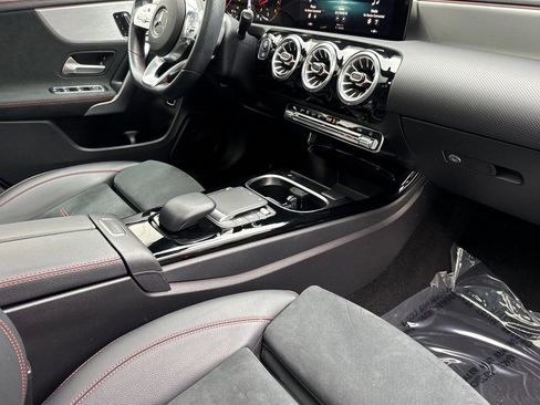 Certified 2023 Mercedes-Benz CLA 250 image 31