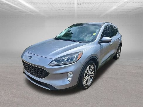 Used 2022 Ford Escape SEL w/ Technology Package FWD image 18