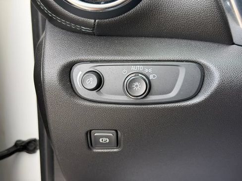 Certified 2021 Chevrolet Blazer LT FWD image 31