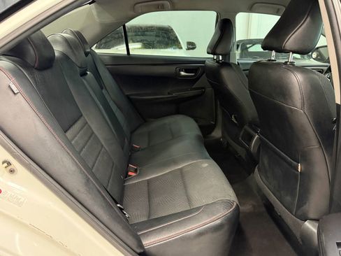 Used 2017 Toyota Camry SE image 22