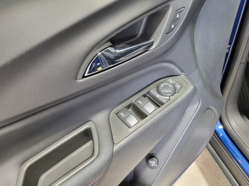 Certified 2022 Chevrolet Equinox RS w/ Infotainment Package image 29