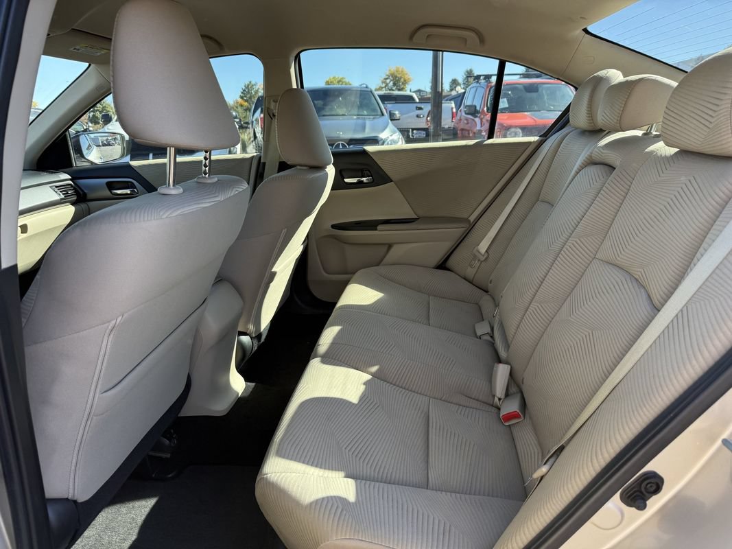 Used 2015 Honda Accord LX image 14