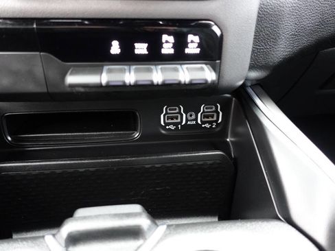 Used 2022 RAM 1500 Big Horn AWD/4WD image 46