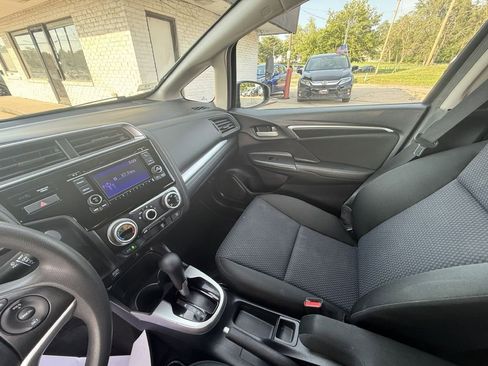 Used 2019 Honda Fit LX image 17