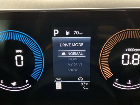 New 2025 Hyundai Tucson XRT image 23